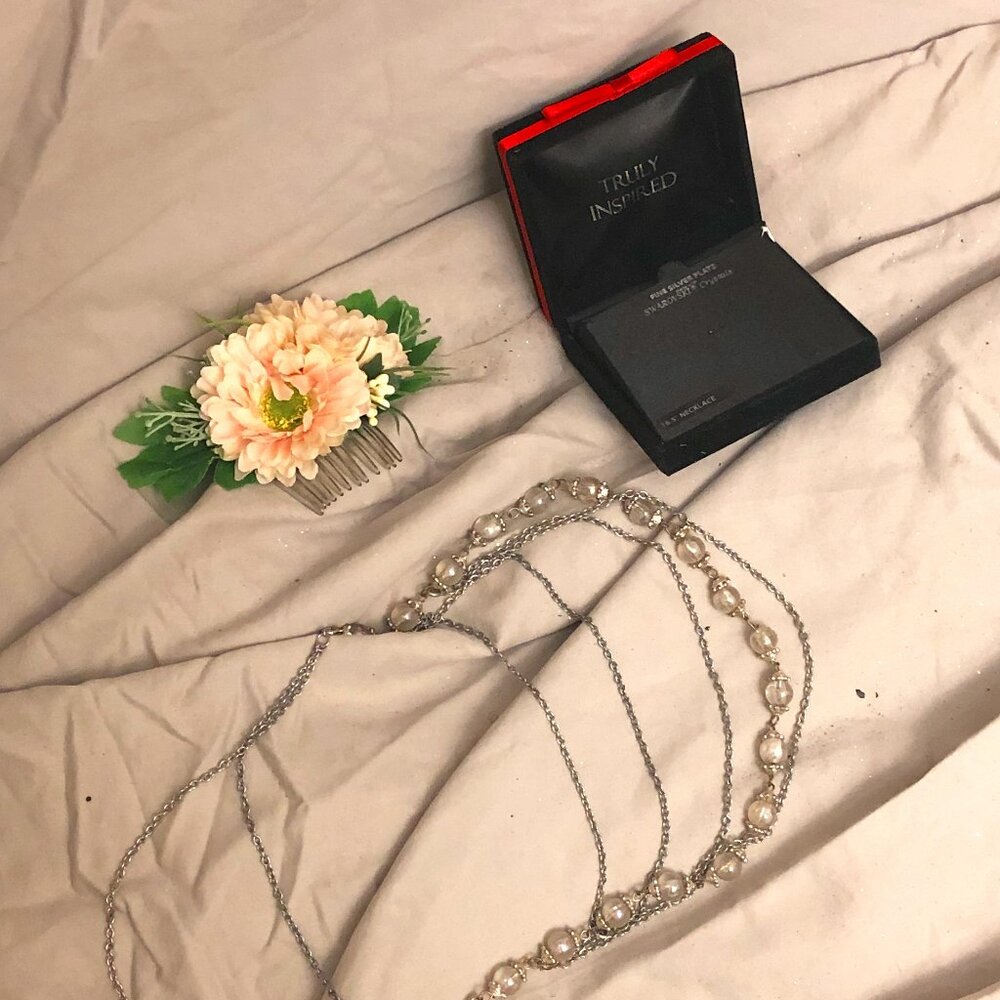 bundle flower hair comb, bubble necklace, Swarovski necklace box